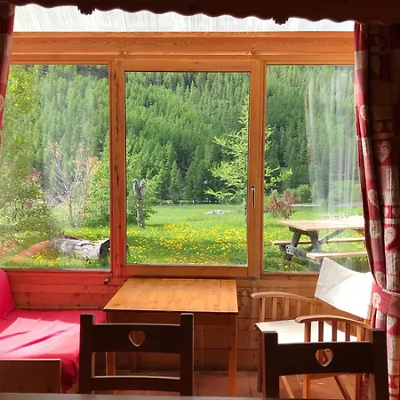 Le Troll Hameau Des Chazals Hautes Alpes *