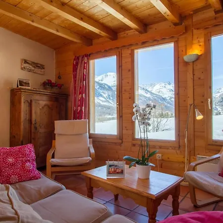 Le Troll Hameau Des Chazals Hautes Alpes Nevache