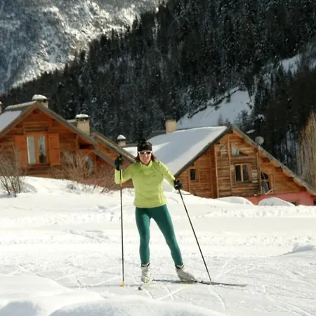 Le Troll Hameau Des Chazals Hautes Alpes Chalet