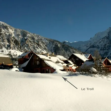 Le Troll Hameau Des Chazals Hautes Alpes Nevache